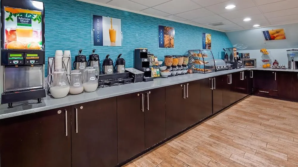 ניו יורק Best Western Plus Brooklyn Bay Hotel